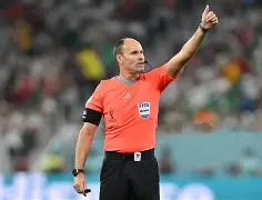 强强对话！两支球队擦出火花，瞩目之战的简单介绍