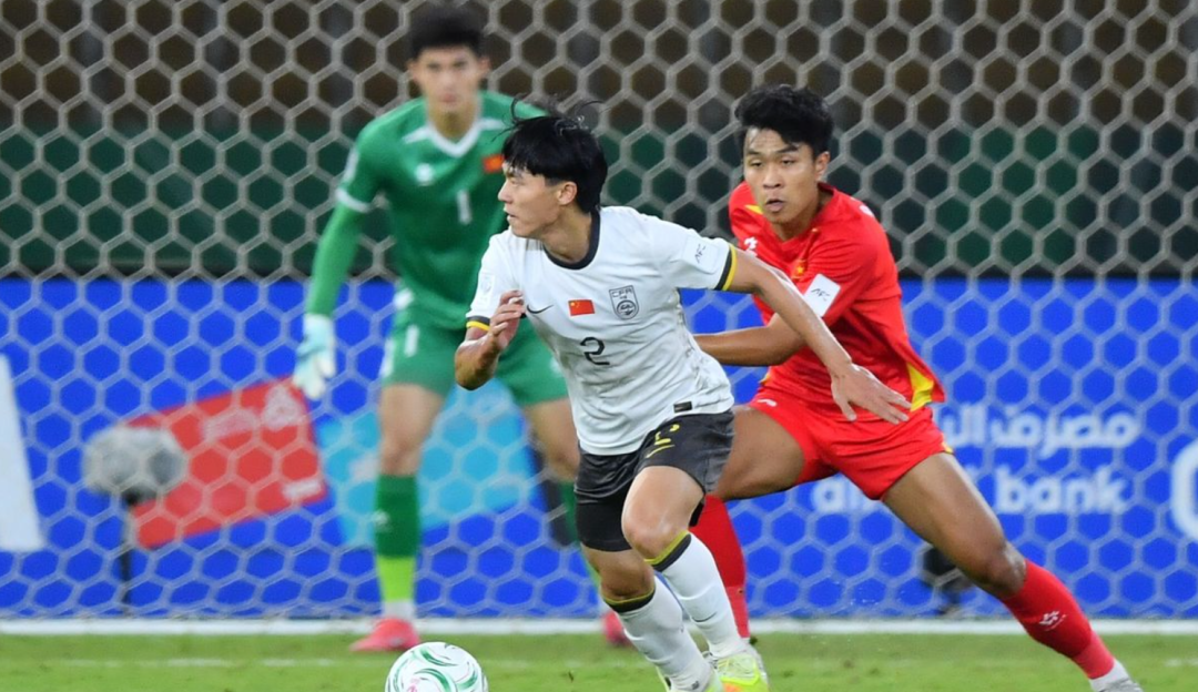 关于足球赛场惊现黑马球队，逆袭之路令人瞩目的信息